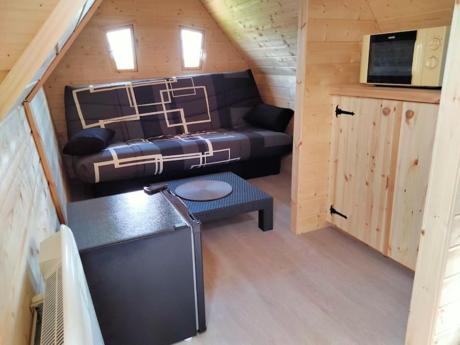 Cabane - La Forest Epuisay Buitenkant foto